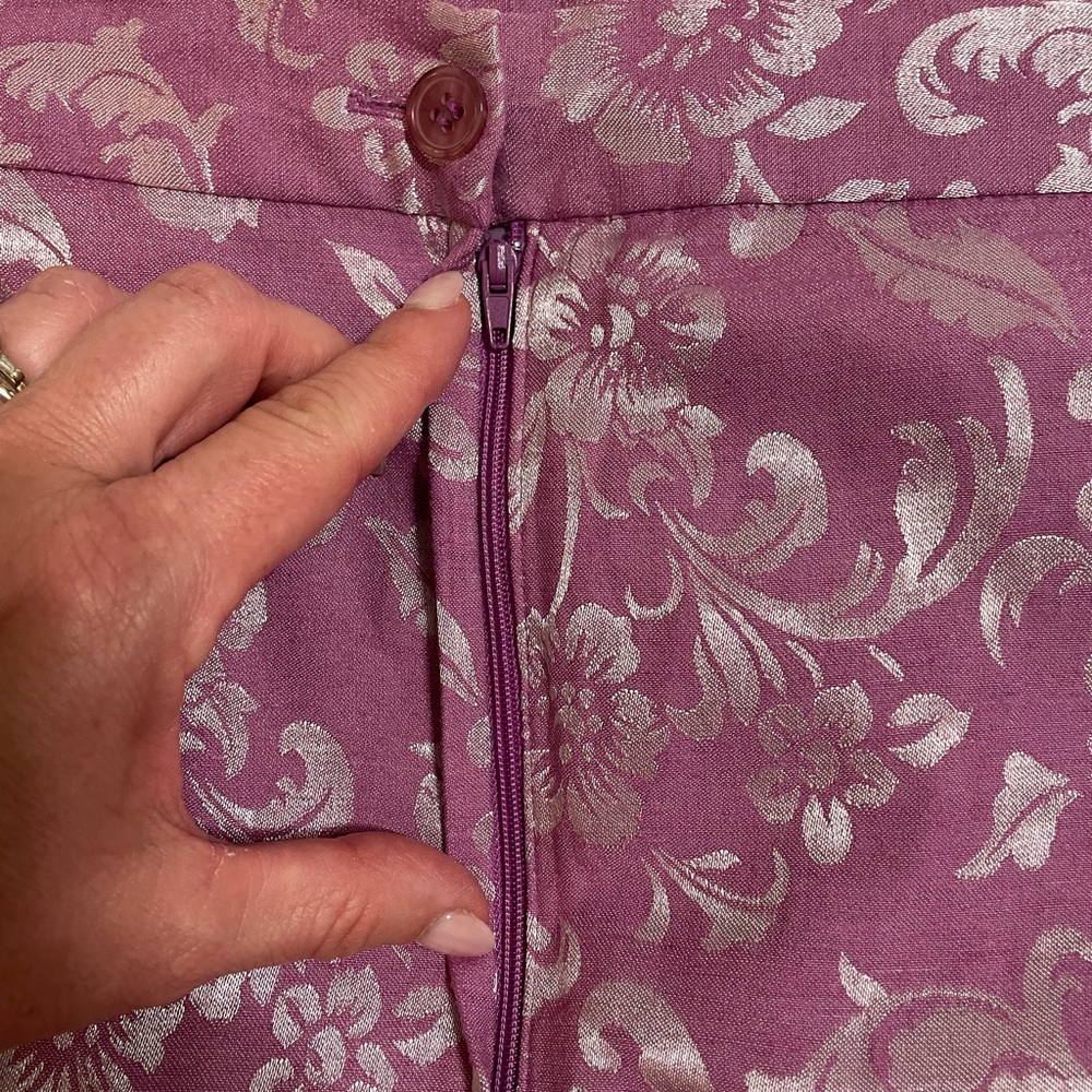 3 Piece Wm suit. Linen- cotton blend. Rose/lavender color. EUC. So feminine. - Picture 14 of 16